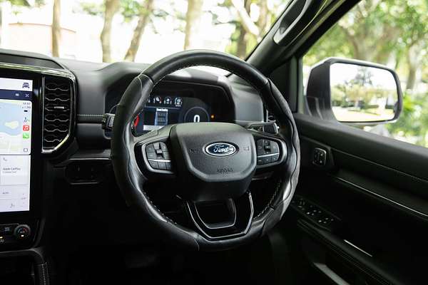 2022 Ford Everest Platinum  3.0L