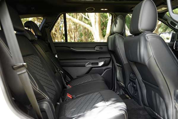 2022 Ford Everest Platinum  3.0L