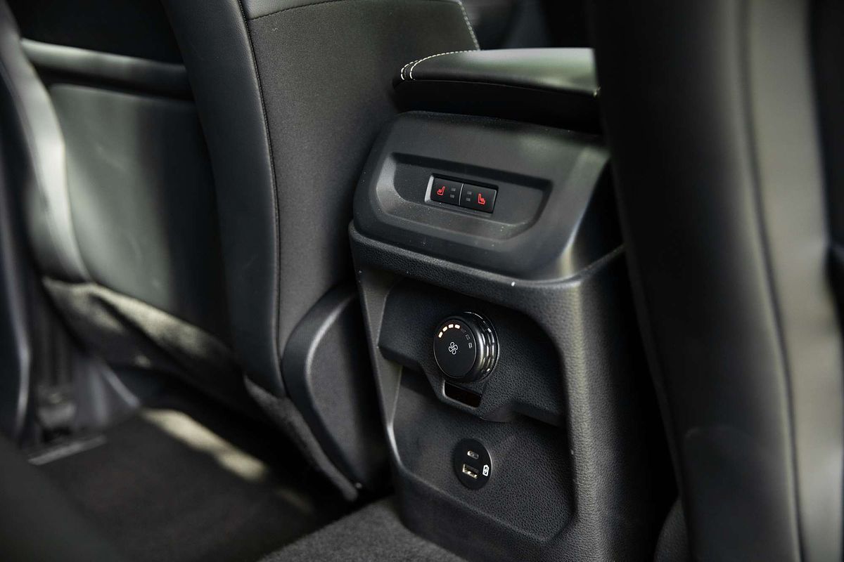 2022 Ford Everest Platinum  3.0L