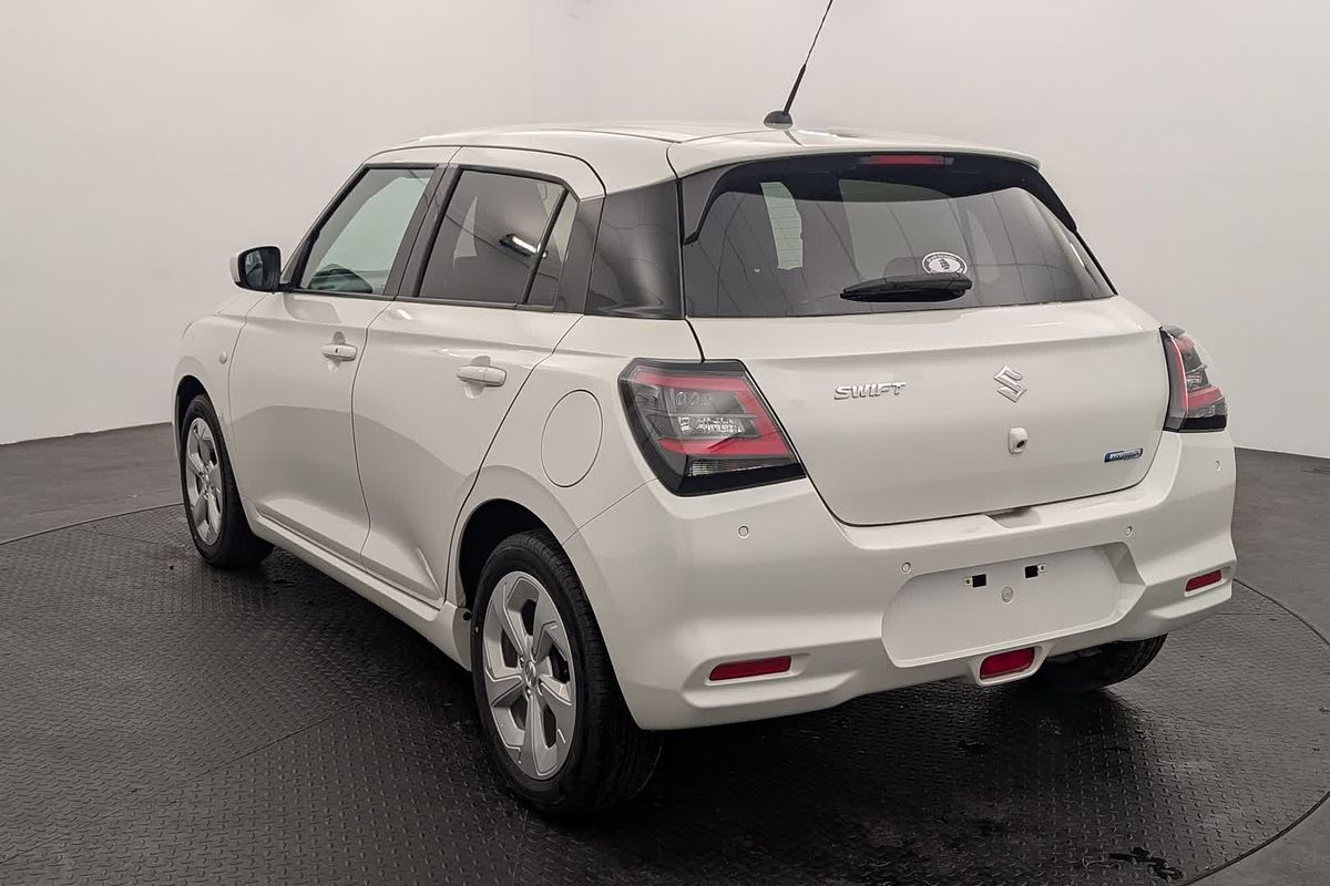 2025 Suzuki Swift Hybrid Plus UZ