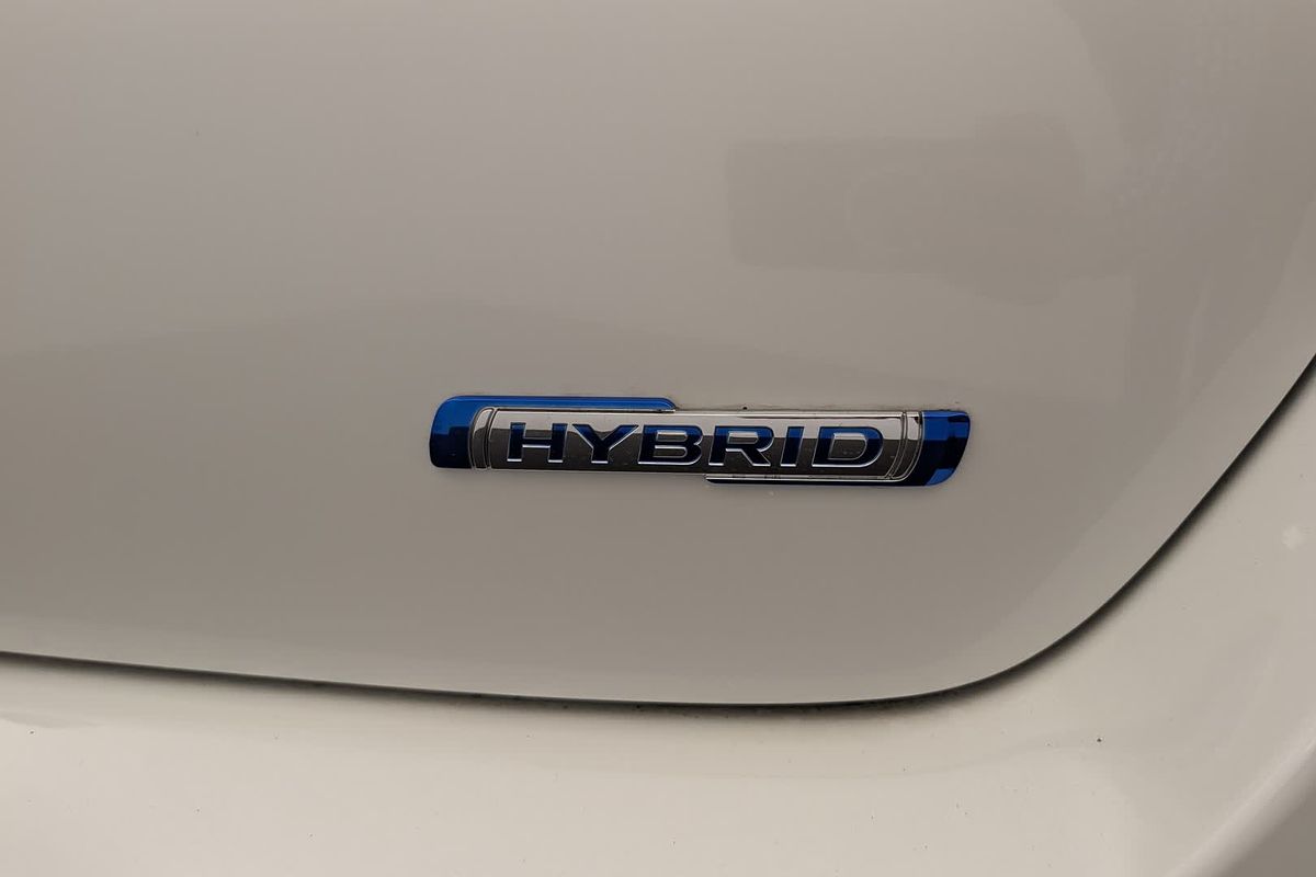 2025 Suzuki Swift Hybrid Plus UZ