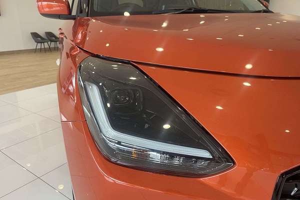 2024 Suzuki Swift Hybrid Plus UZ