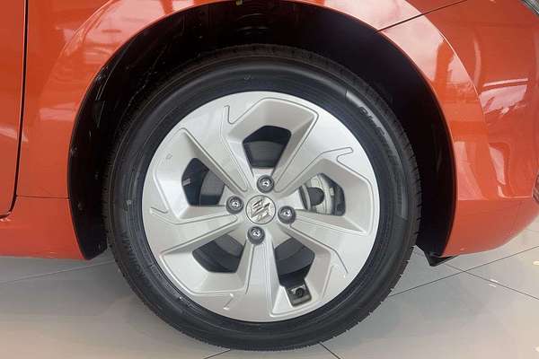 2024 Suzuki Swift Hybrid Plus UZ