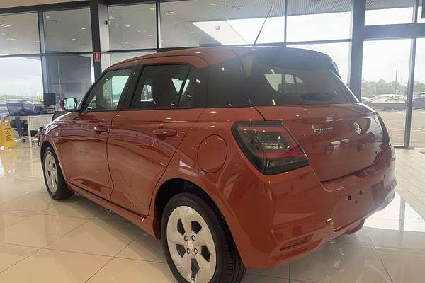 2024 Suzuki Swift Hybrid Plus UZ