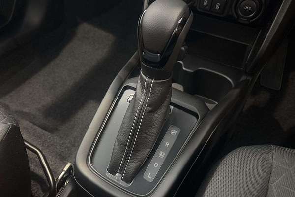 2024 Suzuki Swift Hybrid Plus UZ