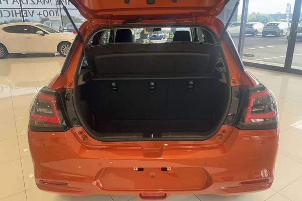 2024 Suzuki Swift Hybrid Plus UZ