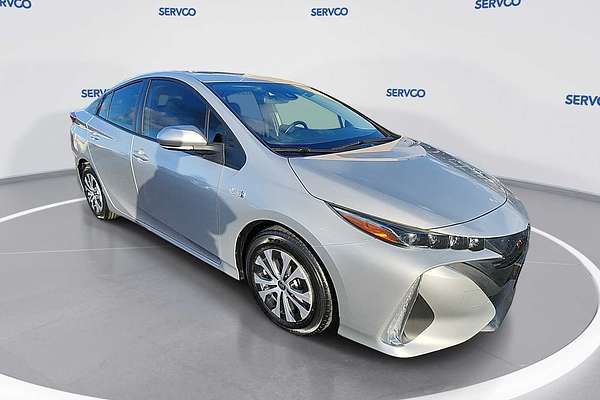 2021 Toyota Prius LE