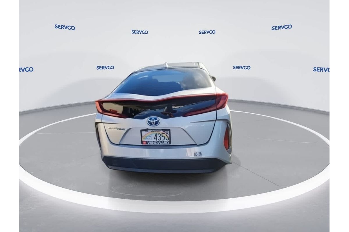 2021 Toyota Prius LE