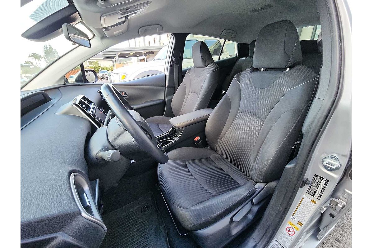 2021 Toyota Prius LE
