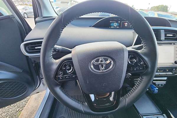 2021 Toyota Prius LE