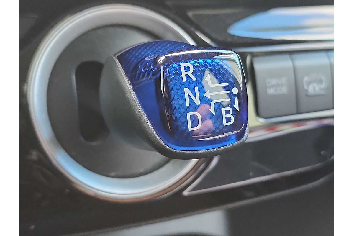 2021 Toyota Prius LE