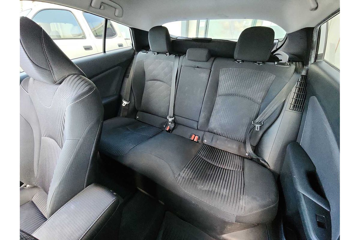 2021 Toyota Prius LE