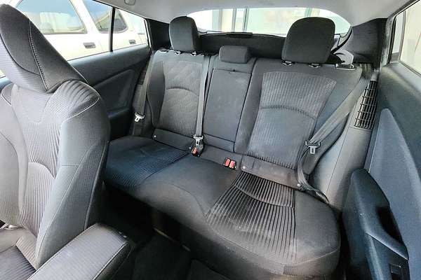 2021 Toyota Prius LE