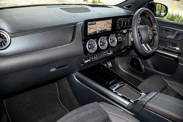 2025 Mercedes-Benz GLA-Class GLA200 H247
