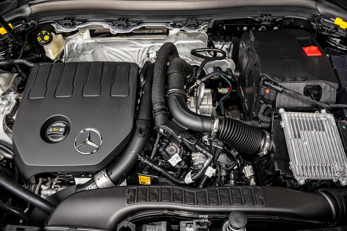 2025 Mercedes-Benz GLA-Class GLA200 H247