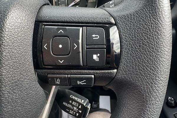 2025 Toyota Hilux SR 48V GUN126R 4X4