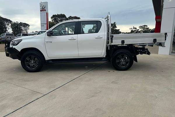 2025 Toyota Hilux SR 48V GUN126R 4X4