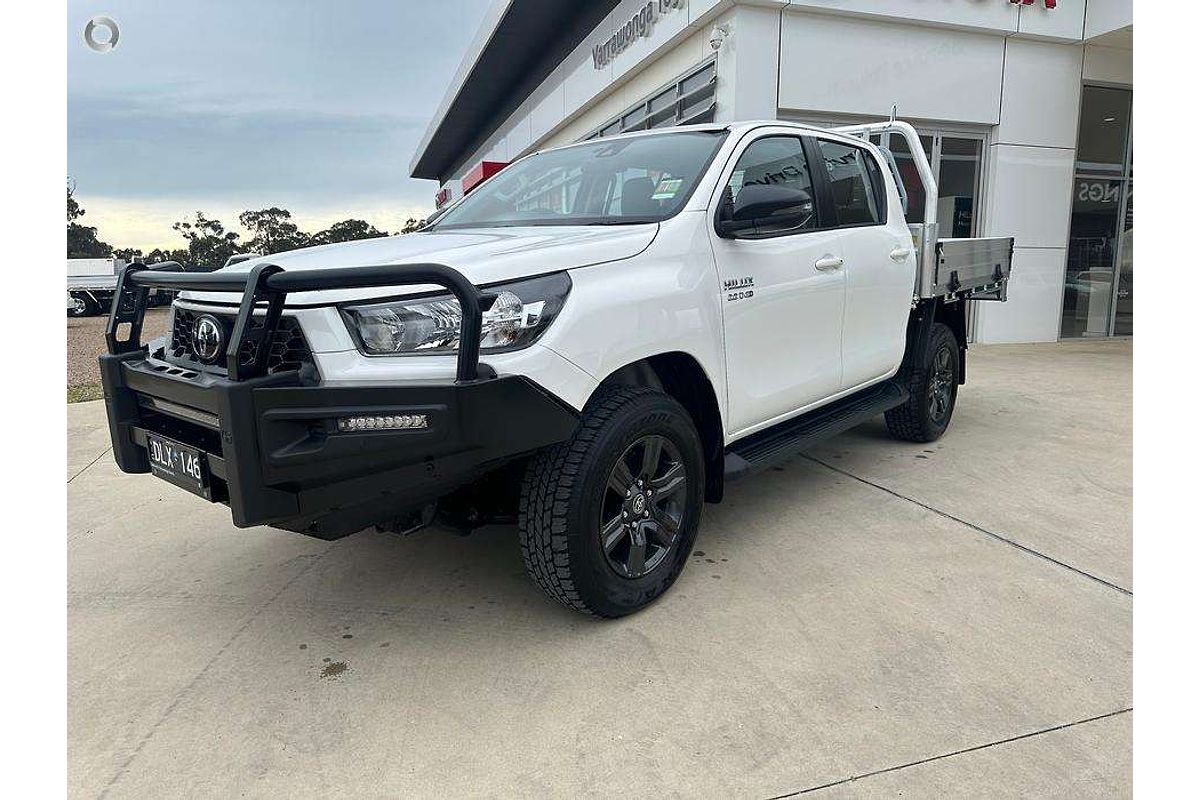 2025 Toyota Hilux SR 48V GUN126R 4X4