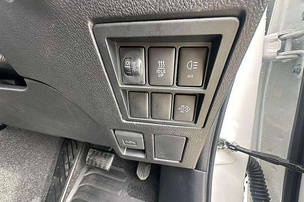 2025 Toyota Hilux SR 48V GUN126R 4X4