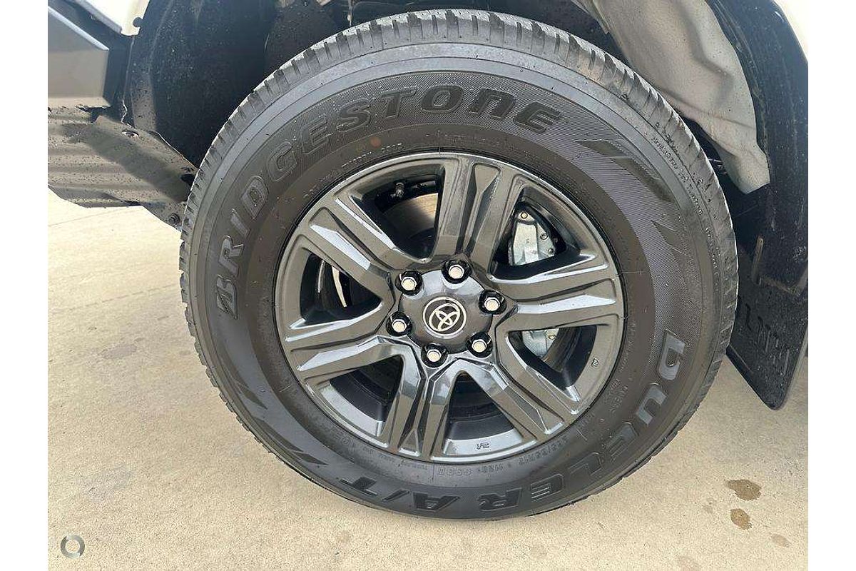 2025 Toyota Hilux SR 48V GUN126R 4X4