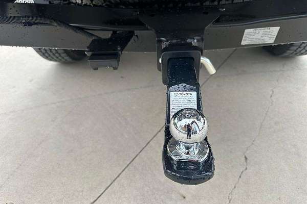 2025 Toyota Hilux SR 48V GUN126R 4X4