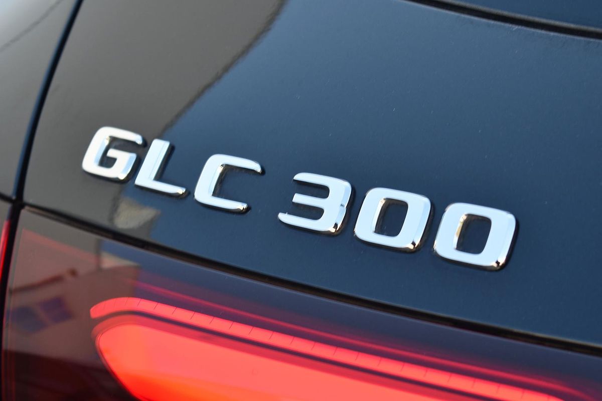 2024 Mercedes-Benz GLC-Class GLC300 X254