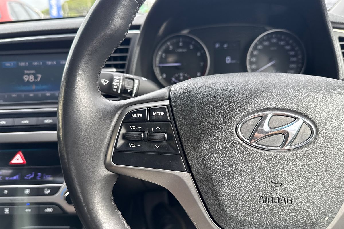 2017 Hyundai Elantra Elite AD