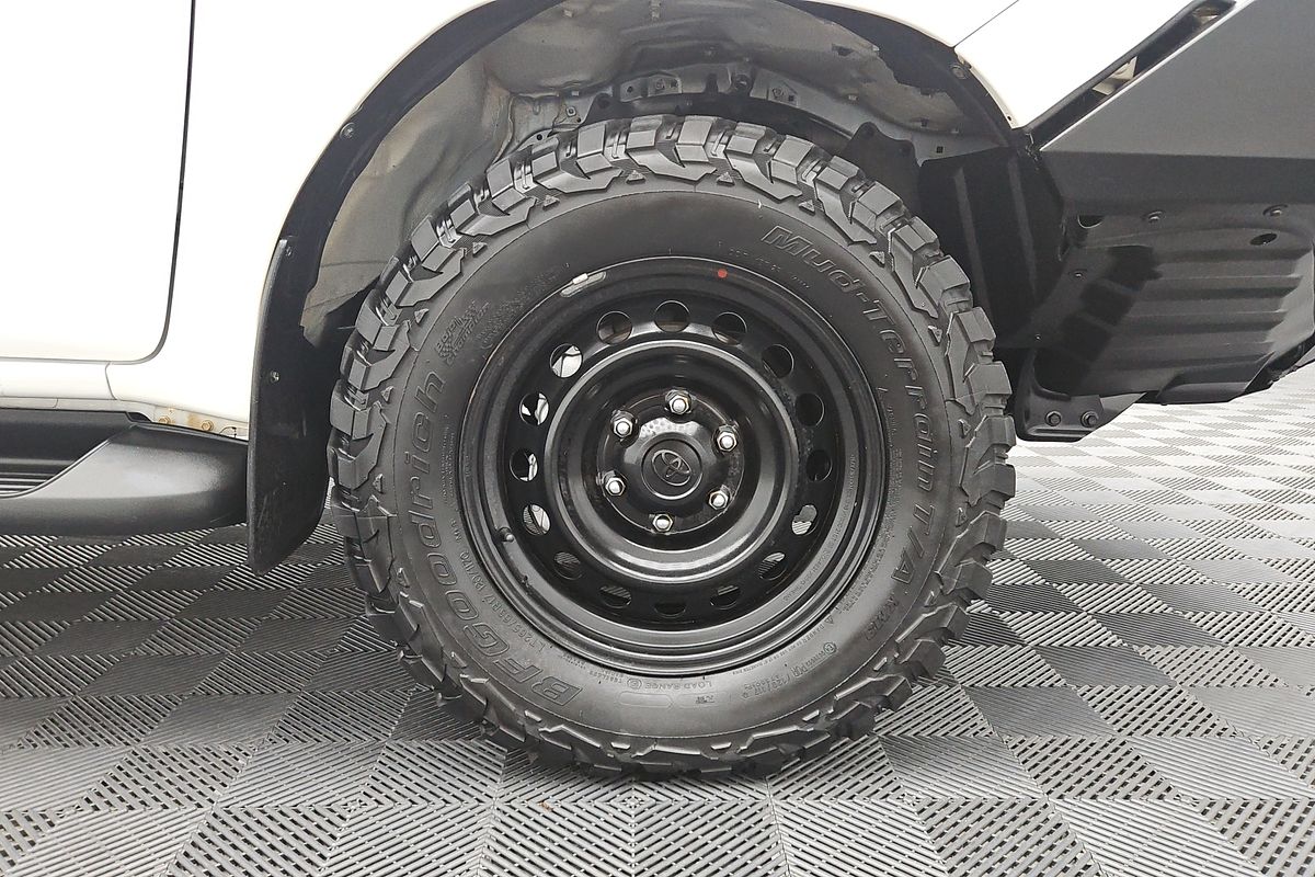 2018 Toyota Hilux SR GUN126R 4X4