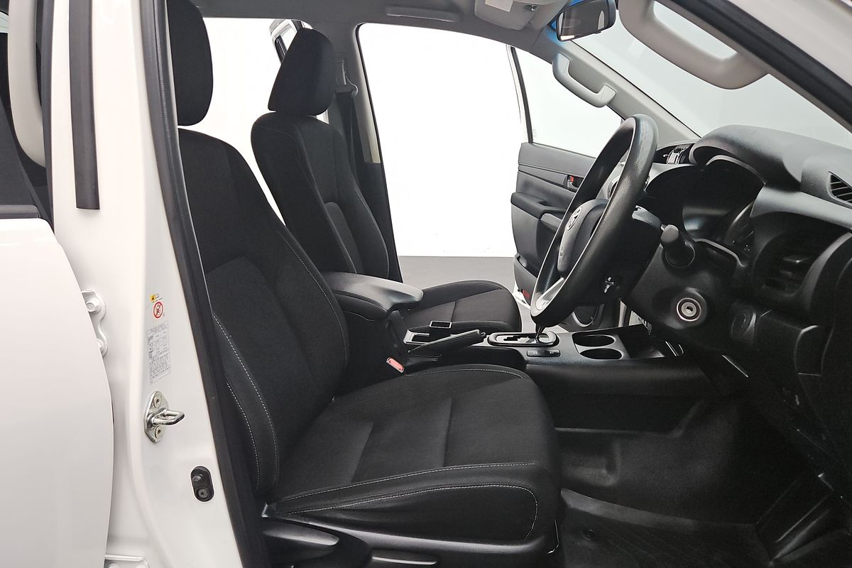 2018 Toyota Hilux SR GUN126R 4X4