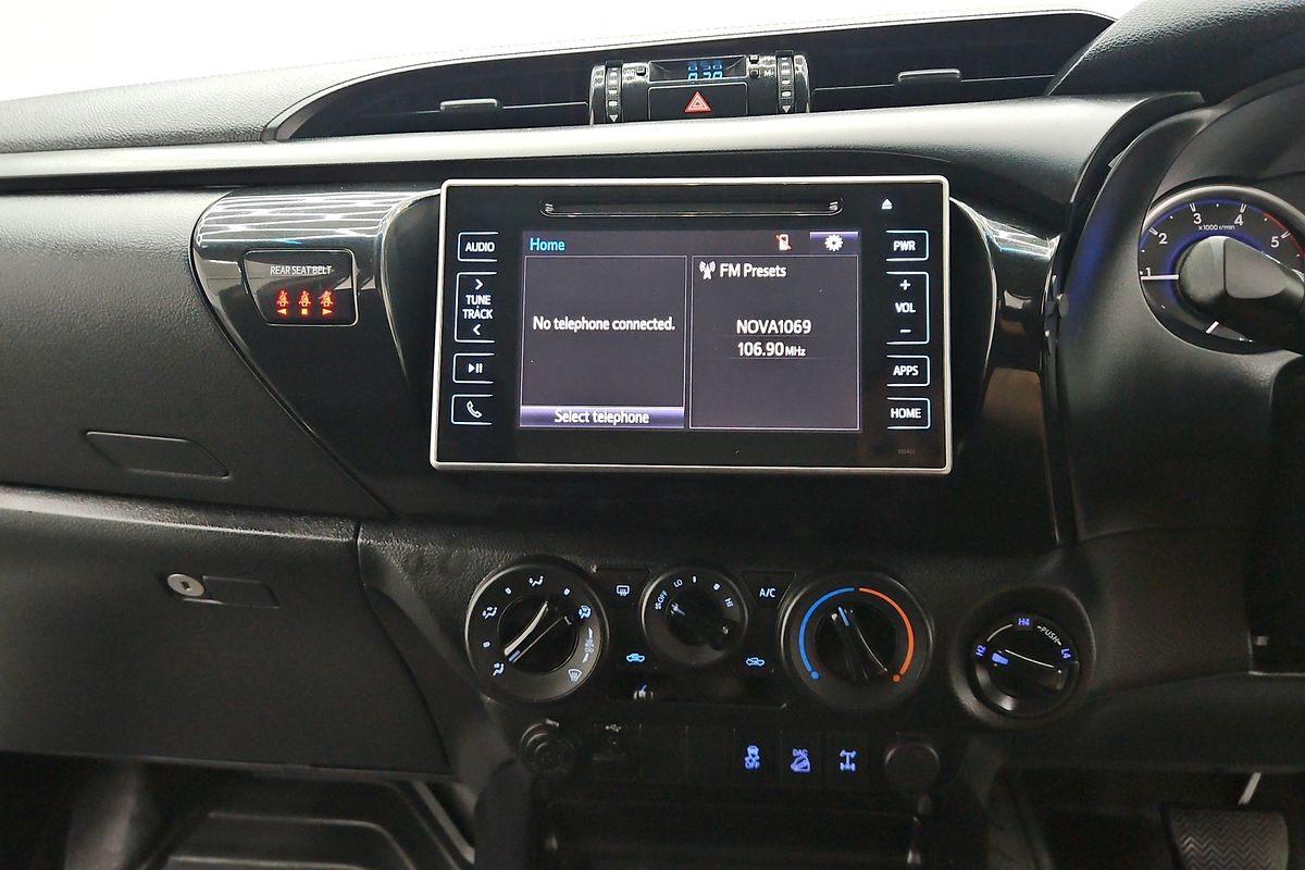 2018 Toyota Hilux SR GUN126R 4X4