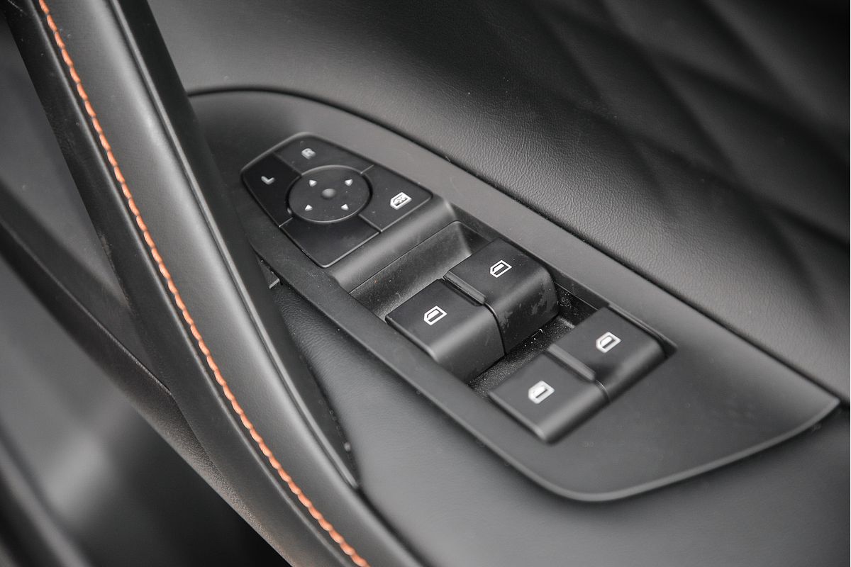 2025 MG HS Hybrid+ Excite AS33H