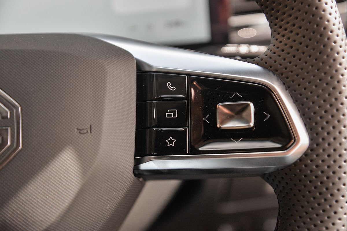 2025 MG HS Hybrid+ Excite AS33H