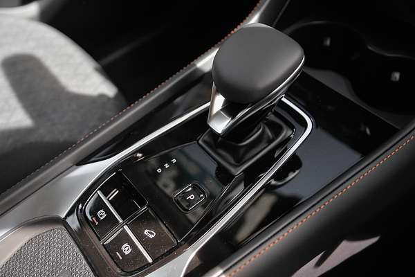 2025 MG HS Hybrid+ Excite AS33H