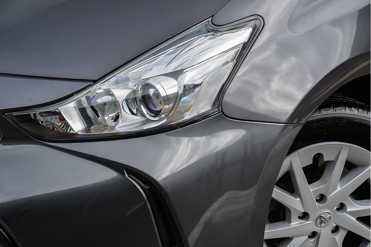 2019 Toyota Prius V ZVW40R