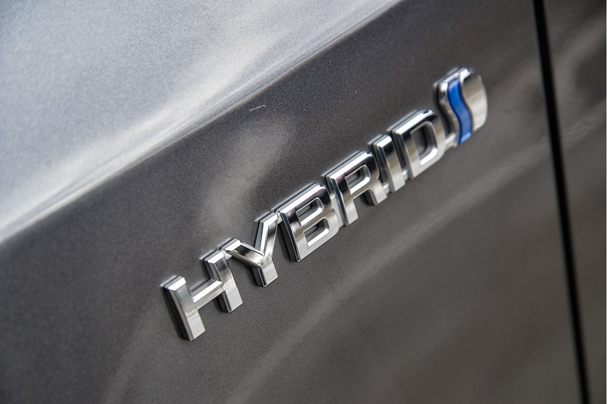 2019 Toyota Prius V ZVW40R