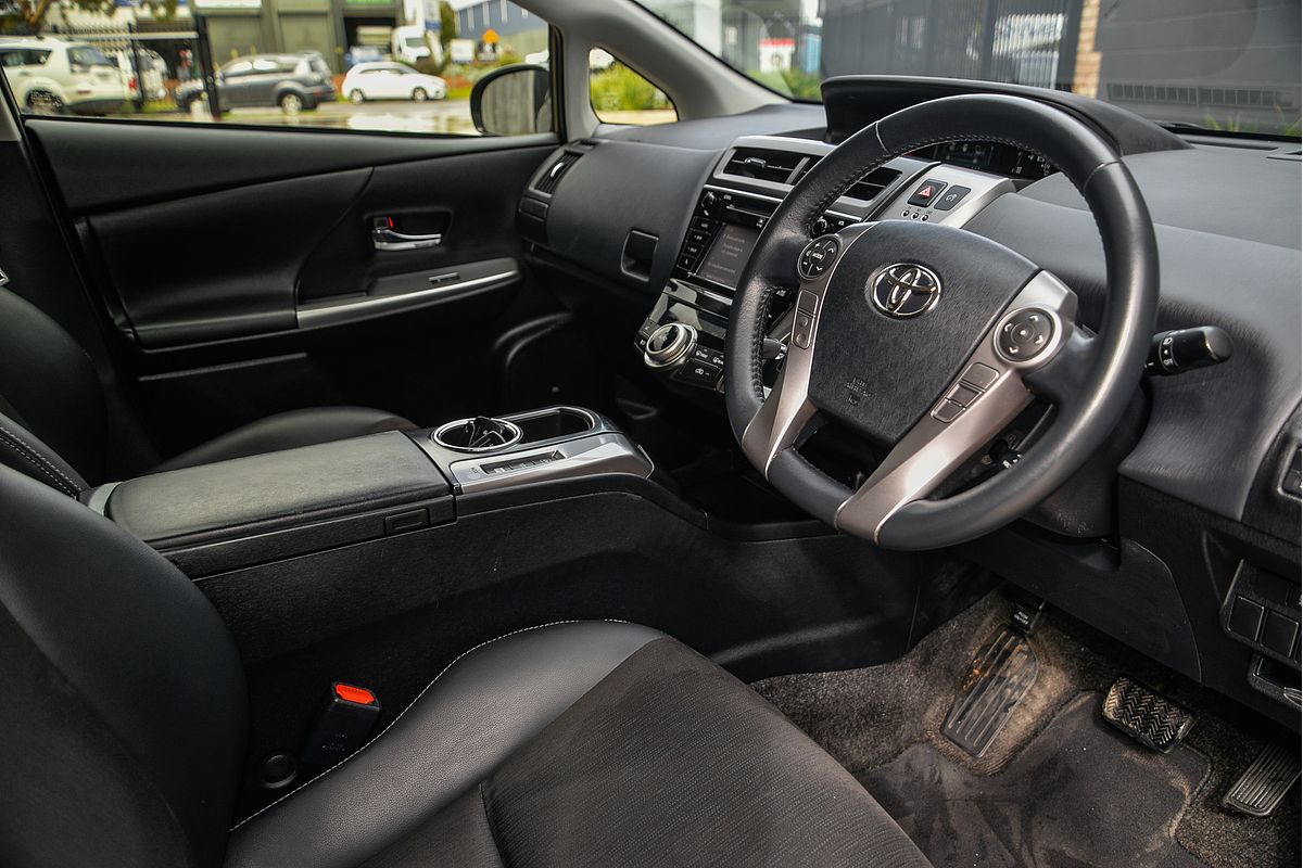 2019 Toyota Prius V ZVW40R