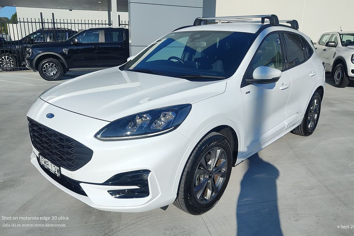 2023 Ford Escape ST-Line ZH