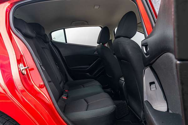 2017 Mazda 3 Glx 2.0P/6At