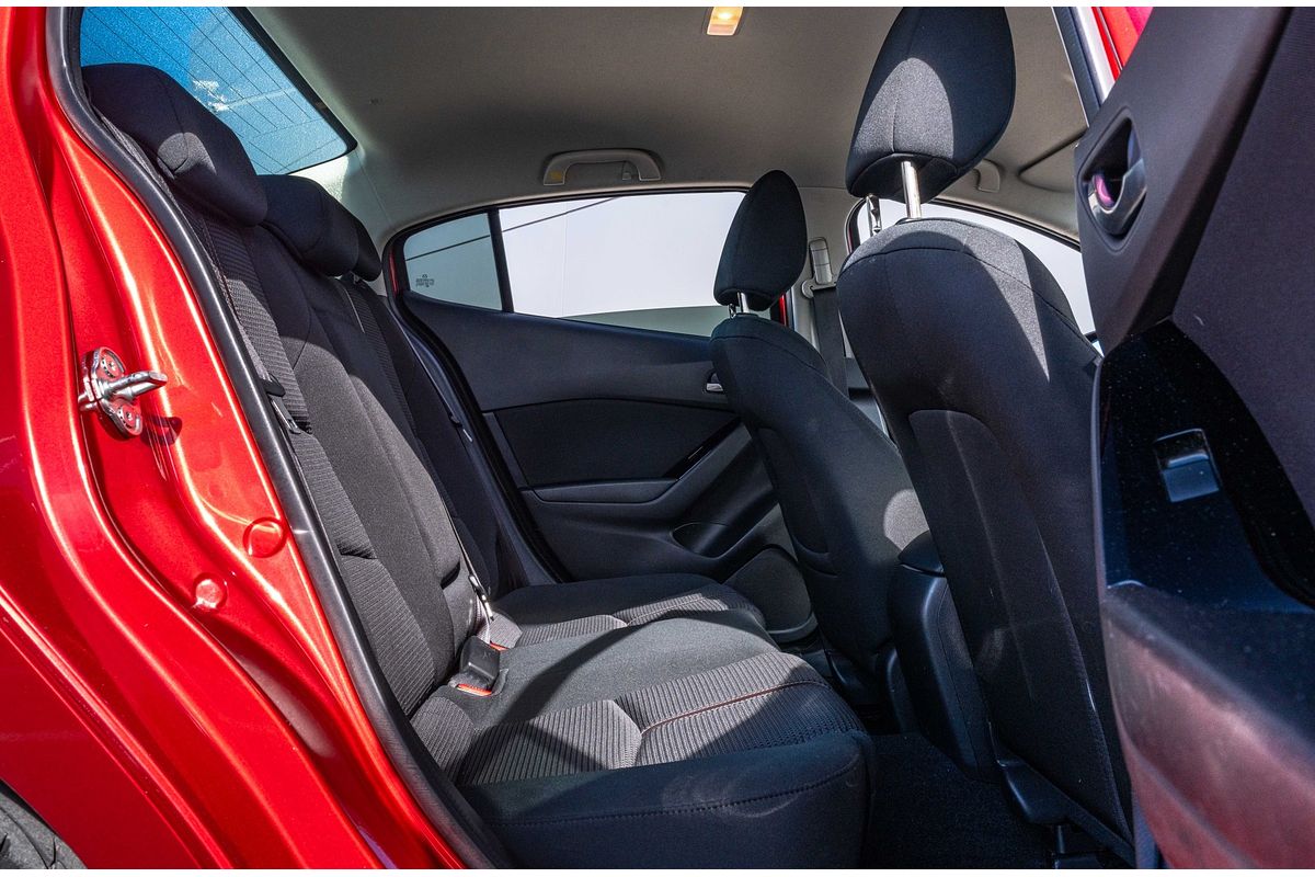 2018 Mazda 3 Sp25 2.5P/6At