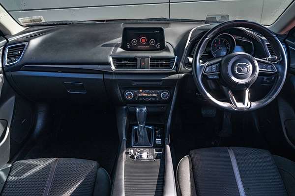 2018 Mazda 3 Sp25 2.5P/6At