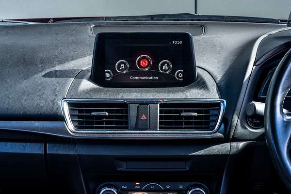 2018 Mazda 3 Sp25 2.5P/6At