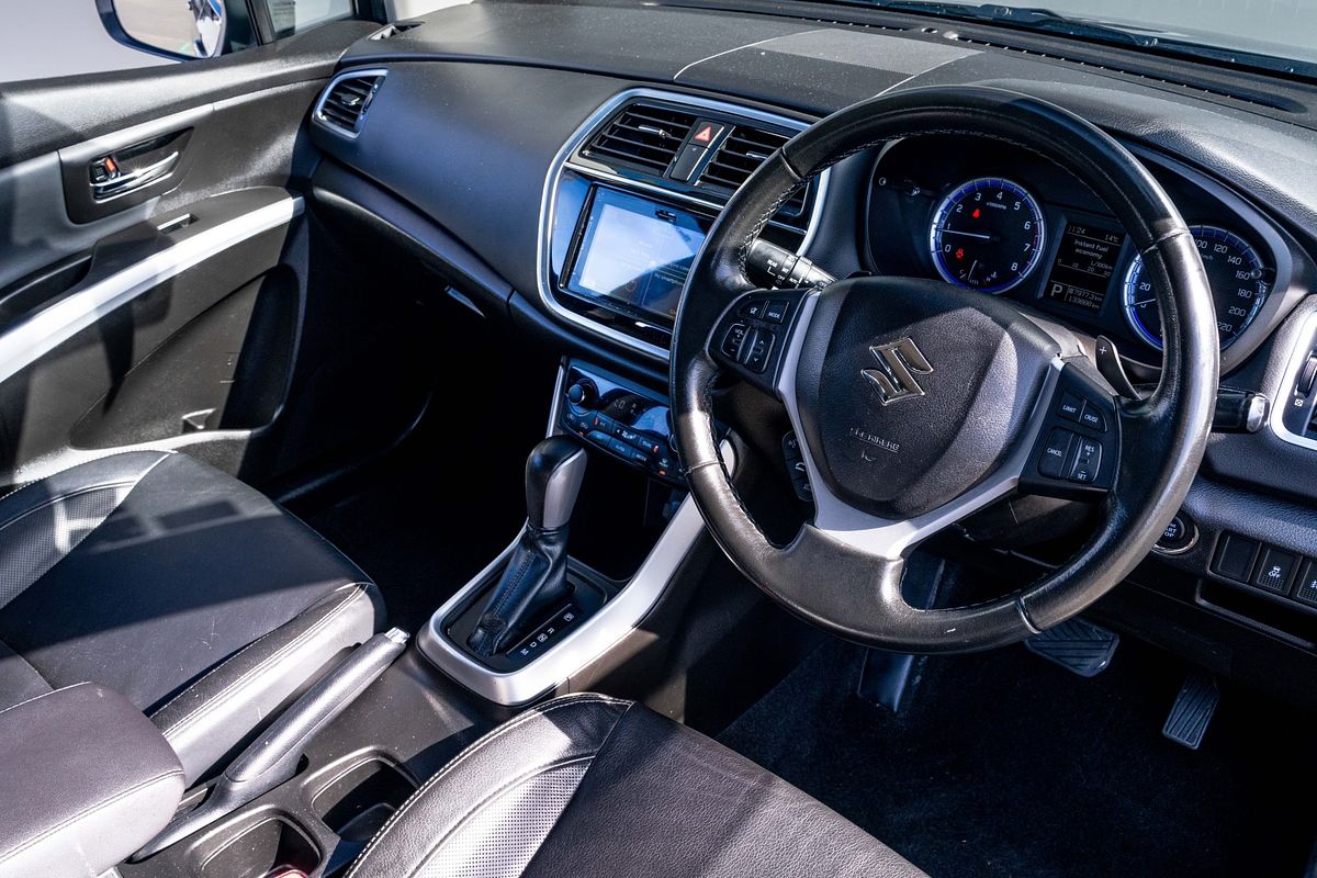 2021 Suzuki S-Cross Sx4Prestige 1.4Pt/6At