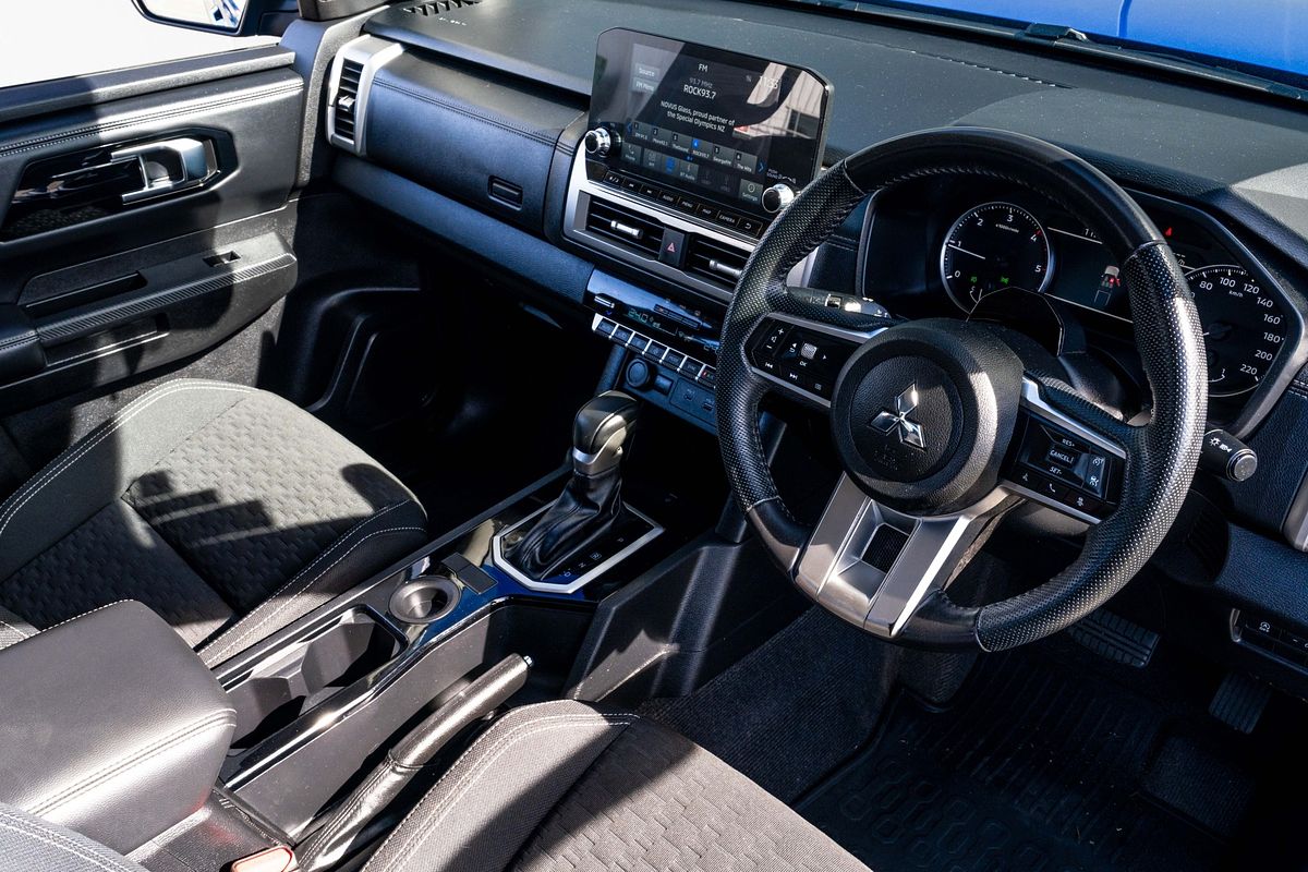 2024 Mitsubishi Triton Dc Glxr 6At 2.4Dt