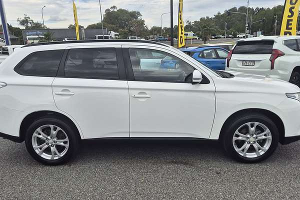 2013 Mitsubishi Outlander LS ZJ