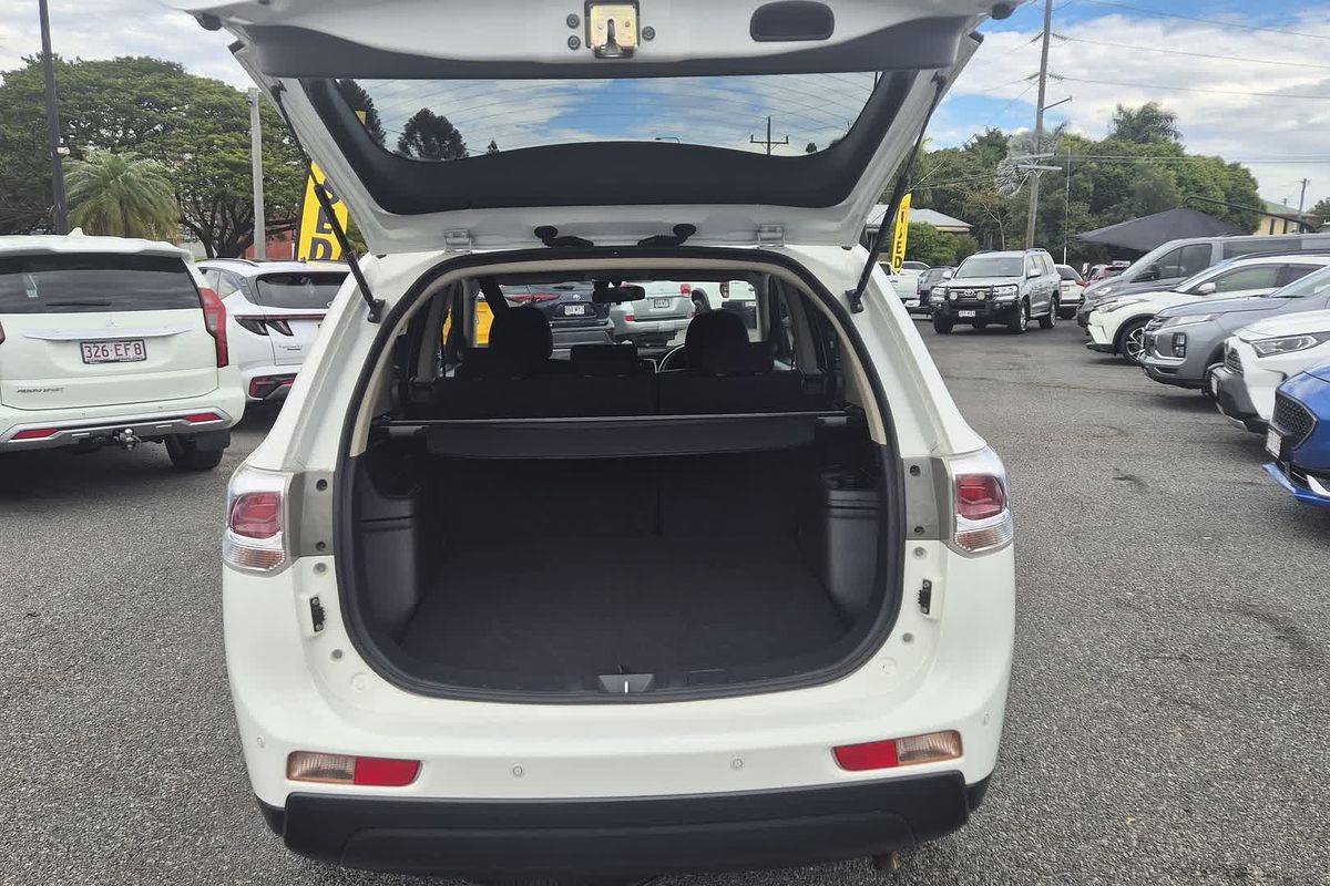 2013 Mitsubishi Outlander LS ZJ