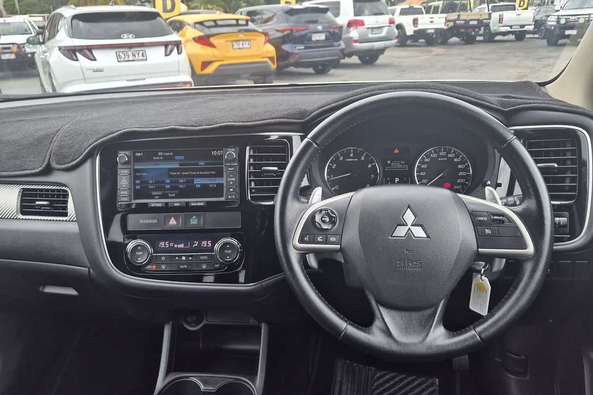 2013 Mitsubishi Outlander LS ZJ