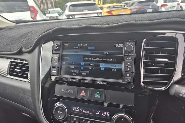 2013 Mitsubishi Outlander LS ZJ