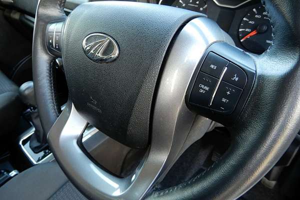 2022 Mahindra PIK-UP S11 4X4