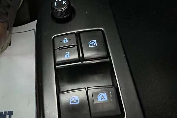 2016 Toyota Hilux Workmate TGN121R Rear Wheel Drive