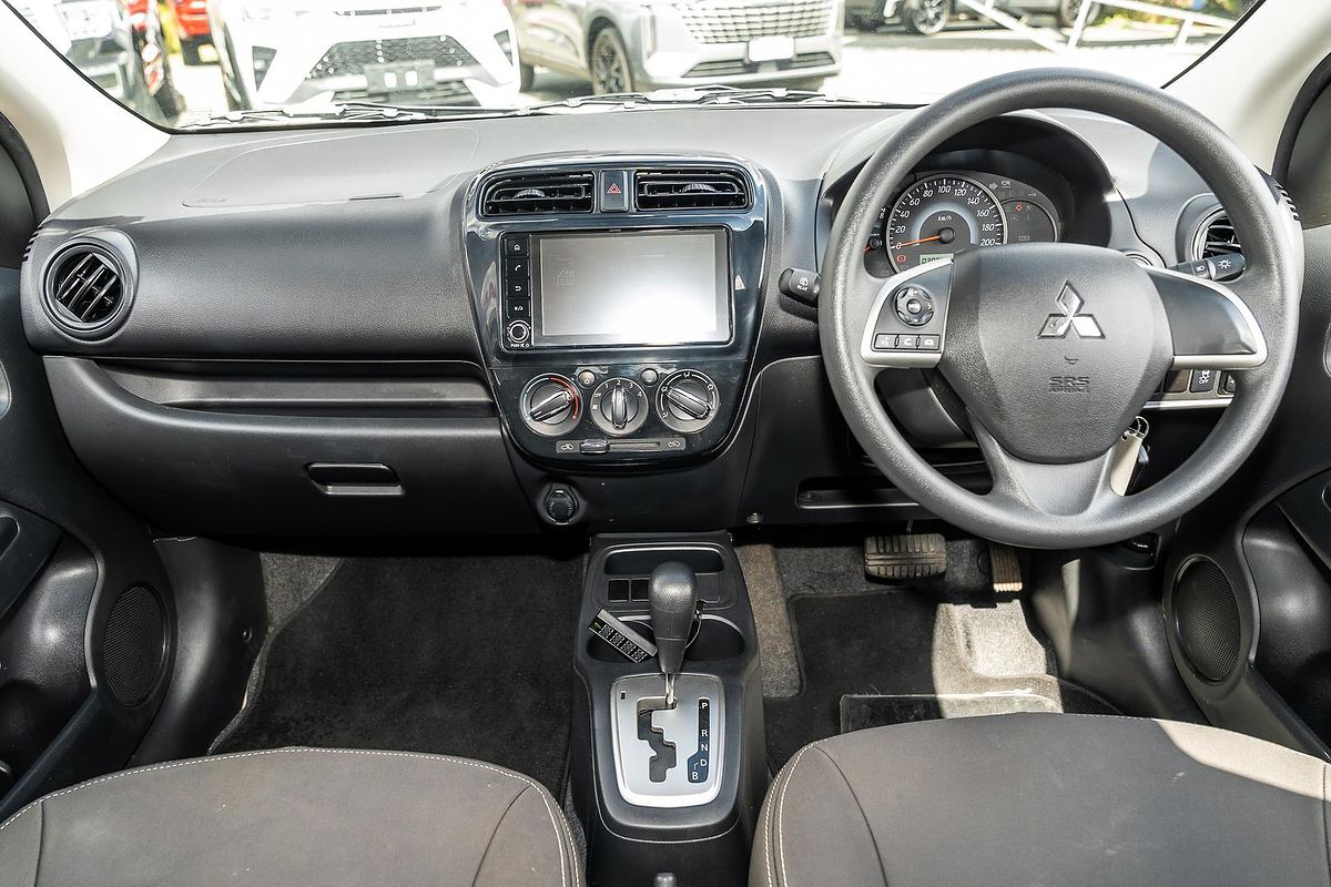 2021 Mitsubishi Mirage ES LB